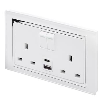 Retrotouch White Chrome Trim USB C Double Socket
