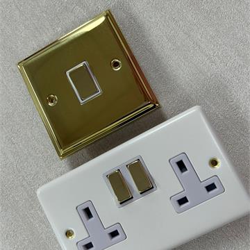 Do switches and sockets have to match?