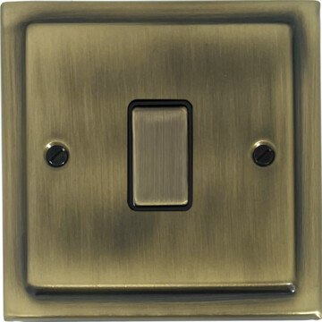 victorian light antique brass switch (1 gang) front 290425