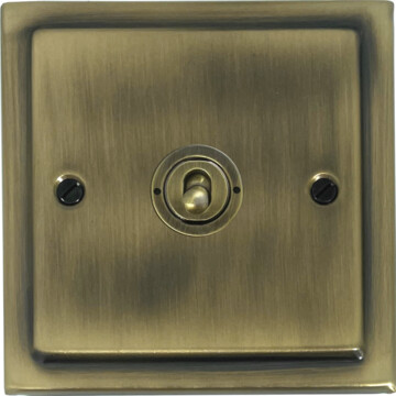 victorian light antique brass toggle switch (1 gang/antique brass toggle) front 290425