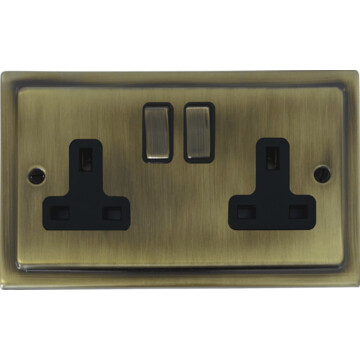 victorian light antique brass socket (2 gang) front 290425