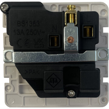 satin brass socket (single socket/brass switch/white inserts) back bc0625