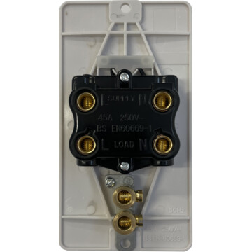 satin brass cooker switch (45 amp/double plate/white surround) back bc0625