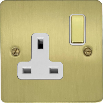 flat satin brass socket (1 gang/white inserts) front fc0825
