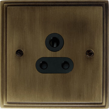 cast antique brass 5a 3 pin socket front fc20825